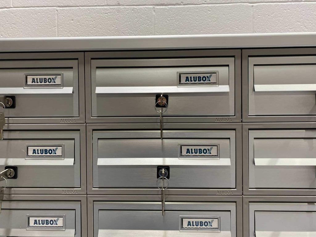 Post Boxes for Flats Free Standing Internal Locking in Anodized Silver - Tocco Di Italia Modular 270