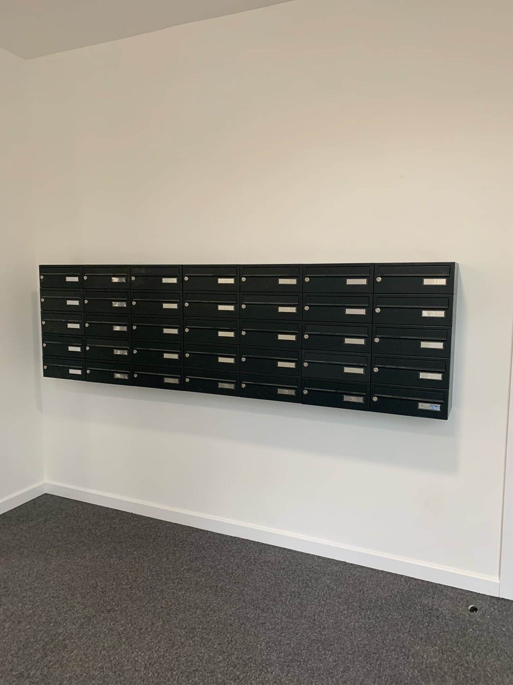 Wall Mounted Post Box for Flats Locking Letterbox Galvanised Steel - LBD-015 City Hall