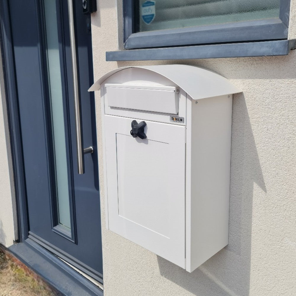 Outdoor Lockable Wall Mounted Letterbox – Albertina White   Lifestyle