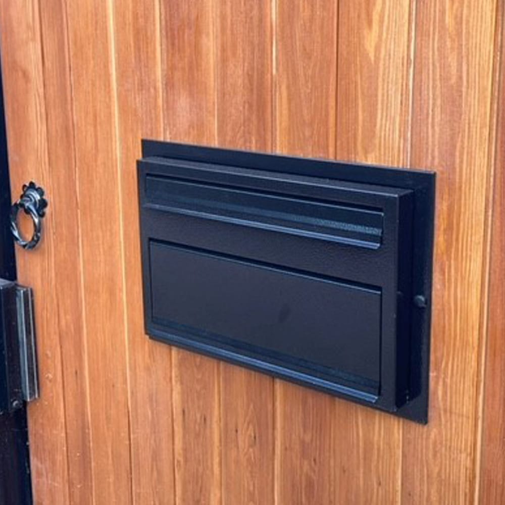 Sigma High Capacity Lockable Parcel Box Front Ls 4