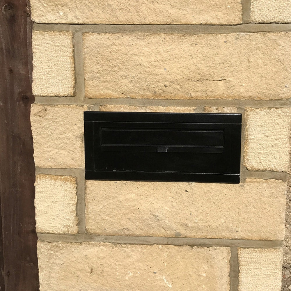 Through The Wall Letterbox Muretto Black