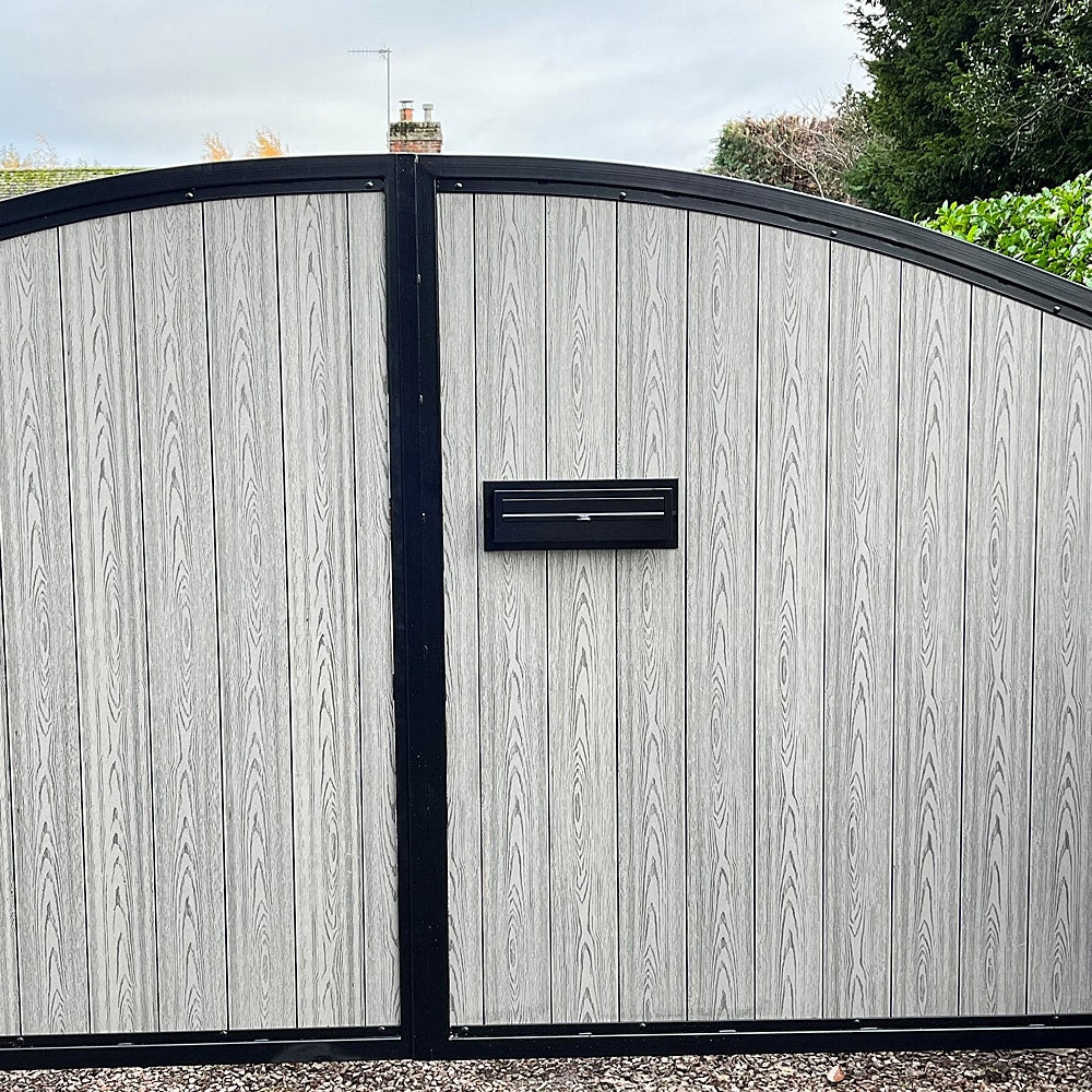 Large Post Box W3 4 No Trim