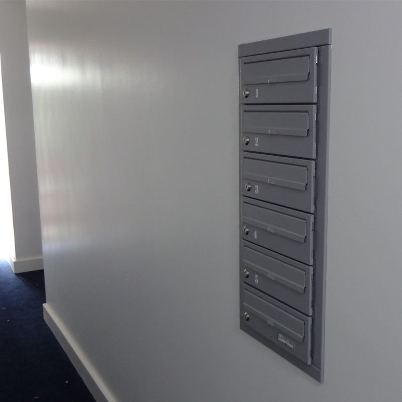 E5 Internal multi occupancy post boxes - Bank of 6 01