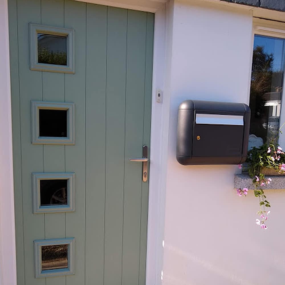 Wall Mounted Letterbox Sole